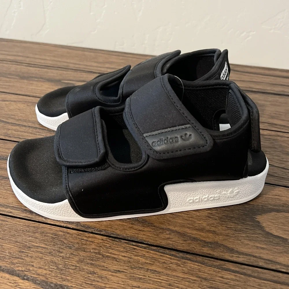 Adidas Originals Adilette 3.0 Kids Size 4 Black Slipper Slide Sandals Shoes